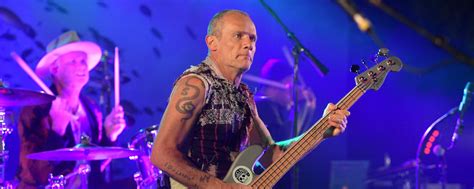 Red Hot Chili Peppers Flea Plays Trumpet In Lauryn Hill S Backing Band