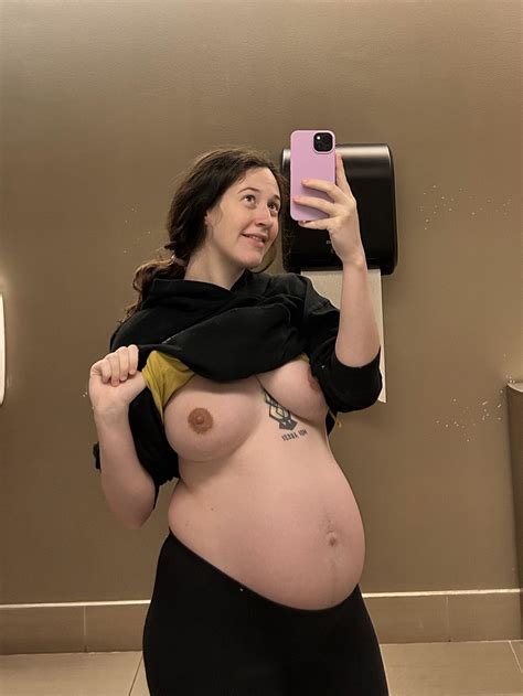 Amateur Pregnant Mix 1 3qktluh9xd7c1 Porn Pic