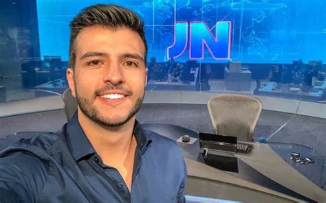 Primeiro Apresentador Assumidamente Gay Do Jornal Nacional Contratado Pela Record Tv Hist Ria