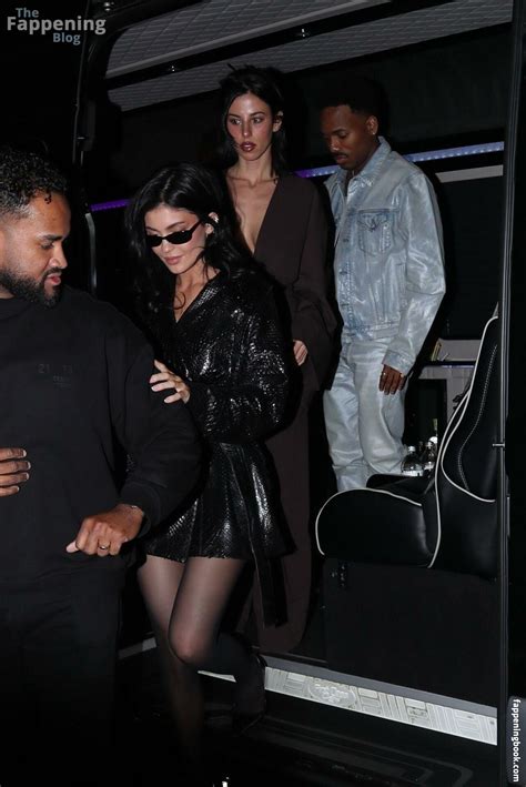 Kylie Jenner Kyliejenner 2 Kyliejenner Nude OnlyFans Leaks The Fappening Photo 8422170