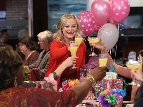 12 Valentines Day Tv Episodes On Netflix That Will Make You Fall In