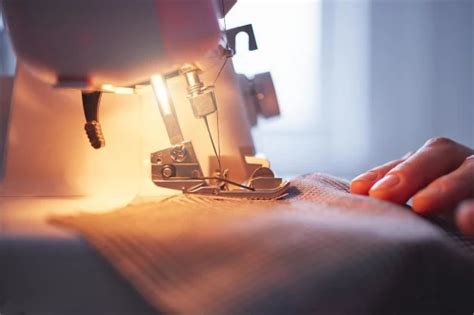 Women Classic Satin Lace Sexy Lingerie High Quality Silk Nightgown China Women Nightgown And