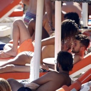 Sofia Suescun Topless And Flashing Her Pussy On A Beach Thefappening Link