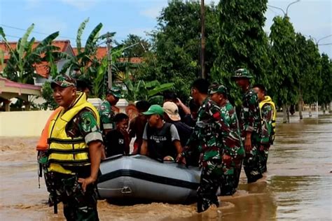 Banjir Luapan Sungai Pemali Brebes Meluas Di 7 Kecamatan Tim Gabungan