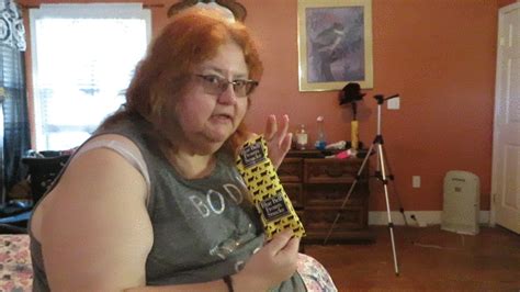 Your Bbw Nurse Vicki Bbw Nurse Vicki Enjoys Eatting A Chocolate Vanilla Ice Cream Popsiscle