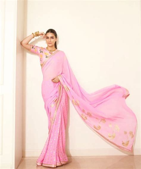 Kriti Sanon Embodies The Spirit Of Navratri In Stunning Pink Saree By