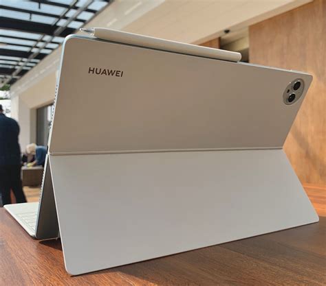 HUAWEI Rilis Matepad Pro 13 2 Desain Tipis Dan Lebih Ringan Dari