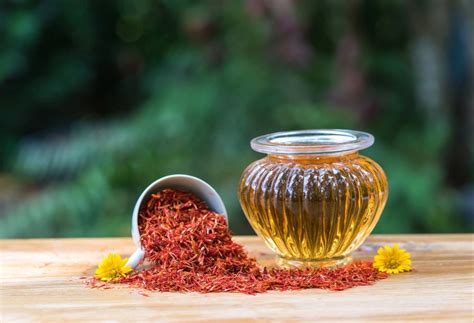 Safflower Oil - Safflower Tel Latest Price, Manufacturers & Suppliers
