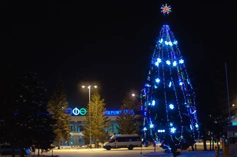Оформление новогодней елки, Аэропорт, Уфа, 2014