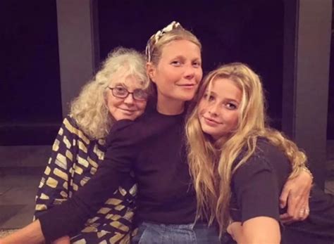 Gwyneth Paltrow Sizzles In Minuscule Bikini As She Turns At Intimate Birthday Bash Daily Star