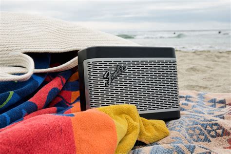 Fender rocks into the Bluetooth speaker game