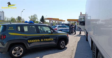 Gdf Udine Controlli In Autostrada Con La Polizia Stradale A Contrasto