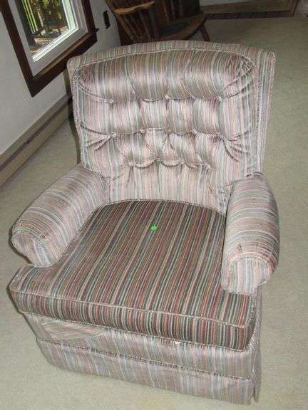 La Z Boy Swivel Rocker Land Of Goshen Auction House