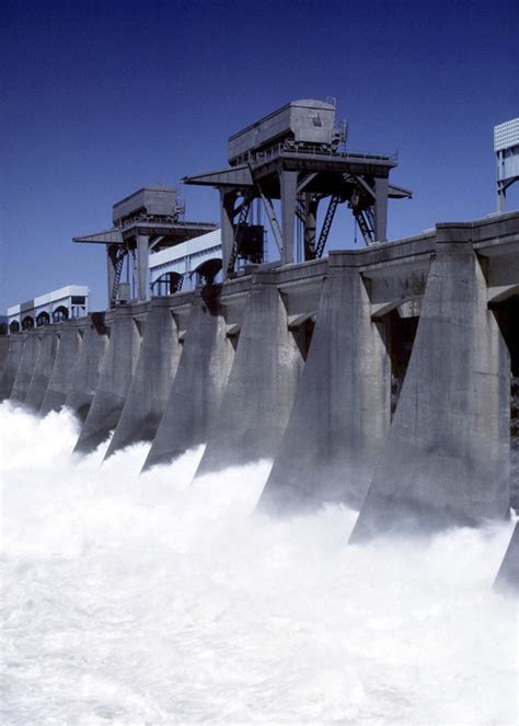 hydroelectric dam  pictures freeimages