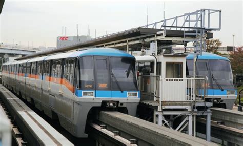Tokyo Railway Labyrinth: Express Train on the Haneda Airport Line