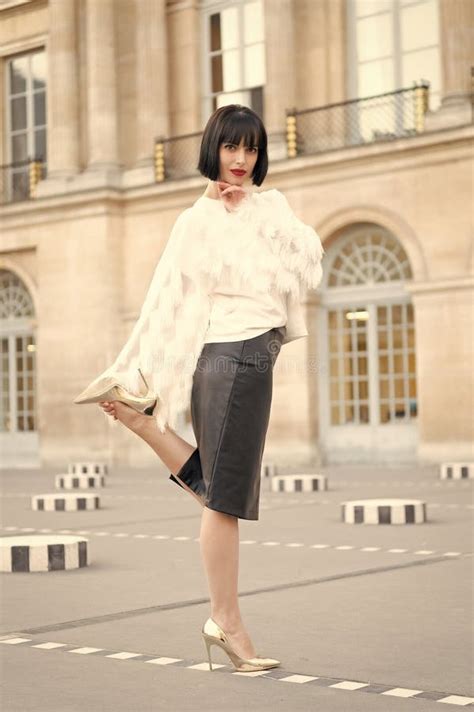 Stylish Brunette Girl Model Standing Stylish Brunette Girl Outdoor Stock Image Image Of Lady