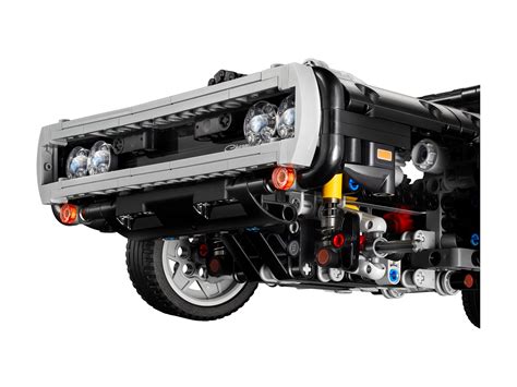 Обзор конструктора LEGO Technic 42111 Dodge Charger Доминика Торетто