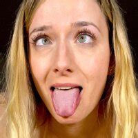 Evelyn Eevee Fully Naked Stripping On Cam For Live Sex Video Chat