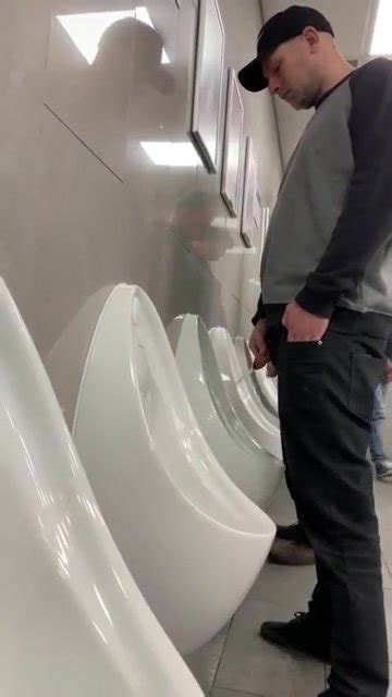 Hot Guy Pissing Video 10 ThisVid