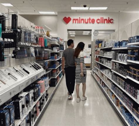 Hot girl trà sữa Trung Quốc Chương Trạch Thiên mang bầu lần cùng chồng đại gia tới Mỹ chuẩn