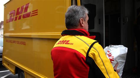 Preiserhöhungen bei DHL Das kostet der Versand von Paketen Päckchen