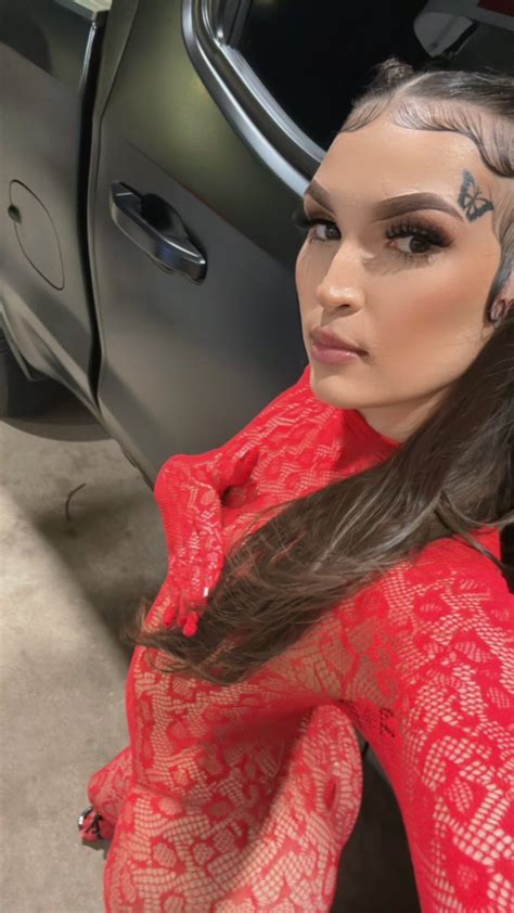 Whos This BLM Supporter Brunette Girl Briella Sexybriellah Makeitwetzaddy Briella