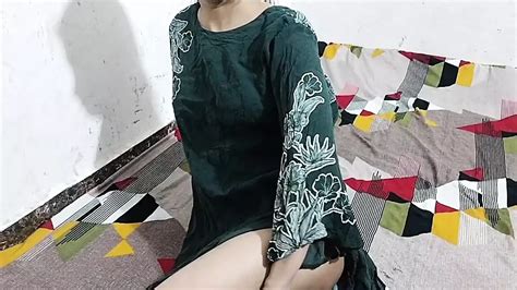 Desi Aunty Ko Saman Dene Ke Bahane Pel Diya Hardcore Porn Feat Sexyreena01 XHamster