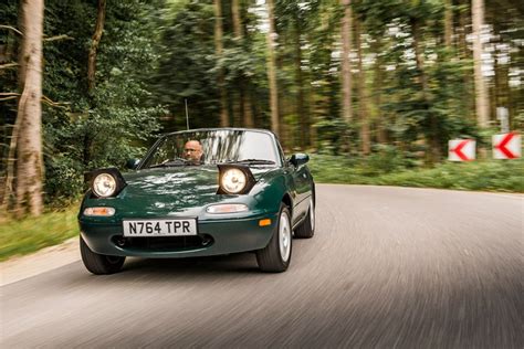 Mazda Mx 5 Mk1 Eunos Buyers Guide Fast Car