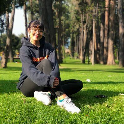 Liisa Lee Cam Model Free Live Sex Show Chat Stripchat