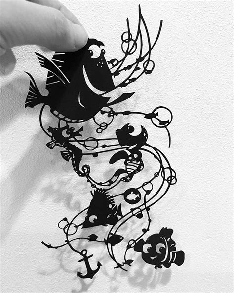 16 件の「切り絵ディズニー」のアイデアを今すぐ保存 | 切り絵、ディズニー、ディズニー シルエット など
