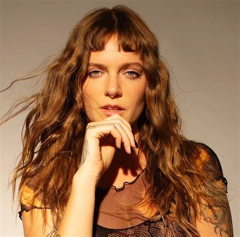 Tove Lo Bikini Porn German Translation