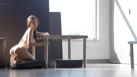 Naked Jeannie Park In Nude