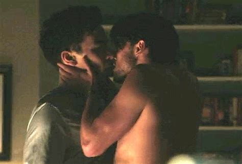 Polémica por la censura en Italia de una escena de sexo gay en How to get away with murder