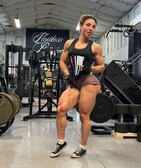 Sonia Andreou (Sunny Andrews)