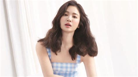 Foto Viral Foto Foto Bikini Song Hye Kyo Usia 17 Tahun Warganet Terpanah
