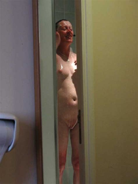 Voyeur Amateurs Morning Shower And Sneak Peak Of Girlfriend Waking Up In The Bed Porn Pictures