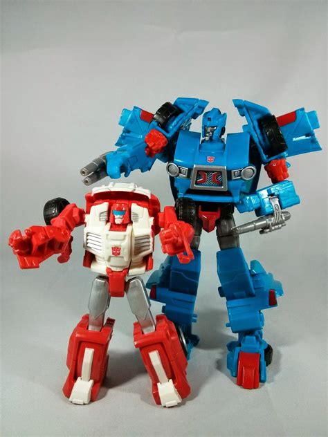 Toybox Soapbox: Transformers Generations Skids Review