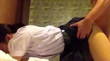 ịt em gái xinh XVIDEOS