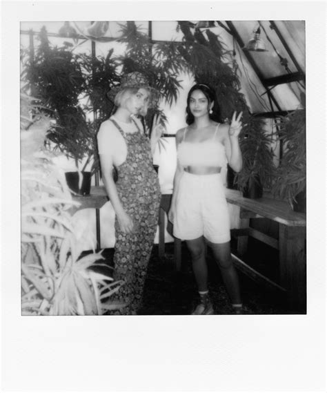 : Maya Hawke and Camila Mendes in behind the scenes...