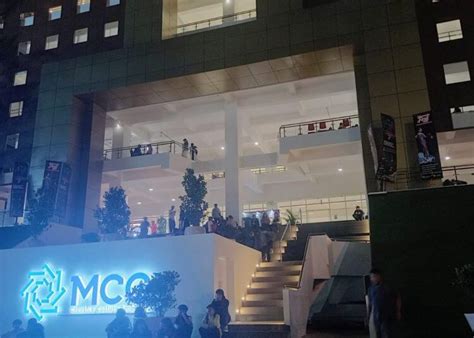 Sutiaji Bersyukur Dengan Antusias Masyarakat Datang Ke Gedung Mcc