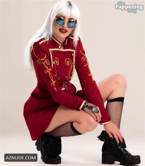 HACER TUELUE Nude AZNude