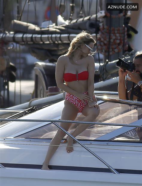 SOPHIE HERMANN Nude AZNude