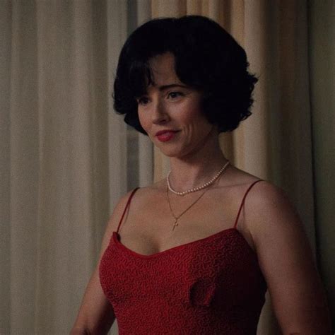 Linda Cardellini Mad Men Red Dress