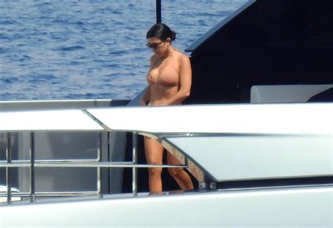 Kourtney Kardashian Bikini TheFappening