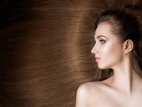 Premium Photo Beautiful Brunette Woman With Healthy Long Hair