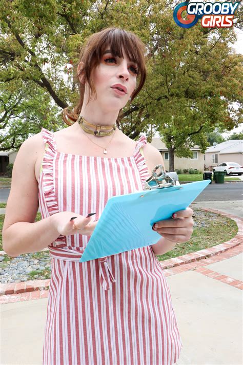 Hot Shemale Janie Blade Enjoys Hardcore Anal Sex With A Well Endowed Man CoedCherry