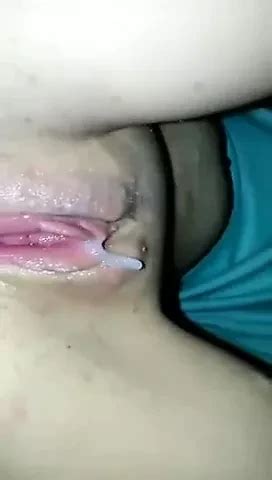 Dreier Fan Spritzt In Ihre Pussy XHamster