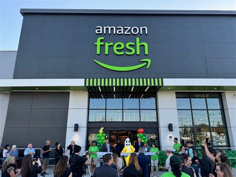 Amazon Fresh Expands with Nine Stores | Retail & Leisure International