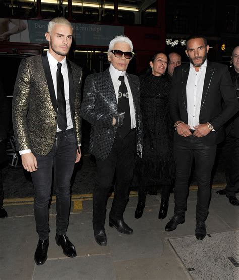 Photo Baptiste Giabiconi Karl Lagerfeld Sebastien Jondeau Arrivée