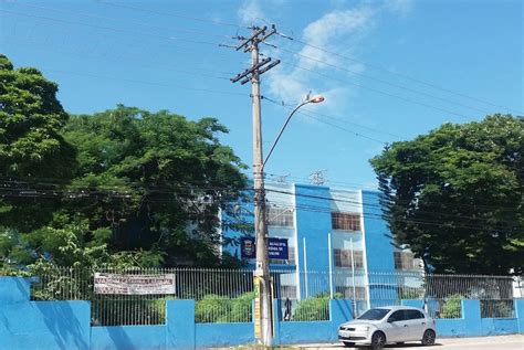 Escola Municipal Comendador Jonathas Telles De Carvalho